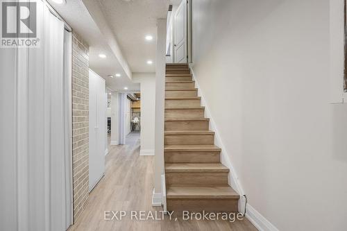 611 Galloway Crescent, Mississauga (Creditview), ON - Indoor Photo Showing Other Room