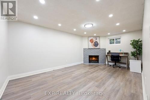 611 Galloway Crescent, Mississauga (Creditview), ON - Indoor With Fireplace