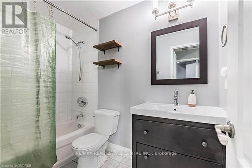 17 - 615 Shoreline Drive, Mississauga, ON - Indoor Photo Showing Bathroom