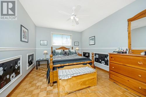 6356 Chaumont Crescent, Mississauga, ON - Indoor Photo Showing Bedroom