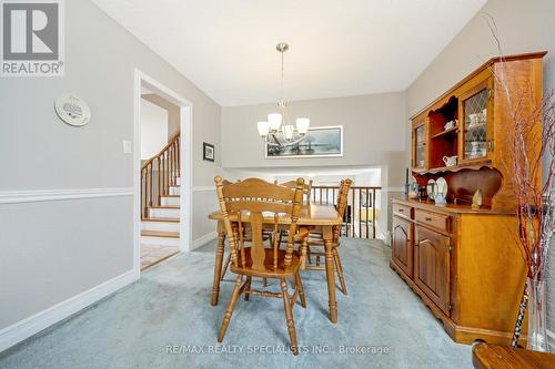 6356 Chaumont Crescent, Mississauga, ON - Indoor Photo Showing Dining Room