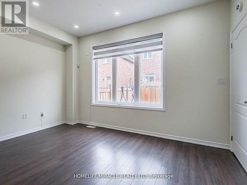 16 Banas Way, Brampton, ON - Indoor Photo Showing Other Room