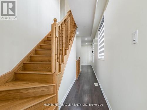 16 Banas Way, Brampton, ON - Indoor Photo Showing Other Room