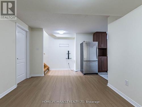 16 Banas Way, Brampton, ON - Indoor