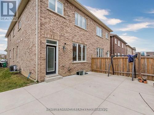 16 Banas Crescent, Brampton (Northwest Brampton), ON - Outdoor With Exterior