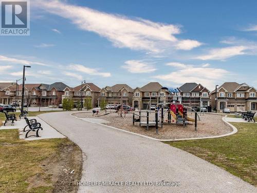 16 Banas Crescent, Brampton (Northwest Brampton), ON - Outdoor