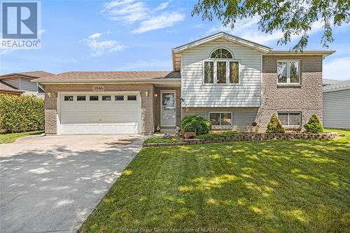 3946 Acorn Crescent, Windsor, ON - Outdoor With Facade