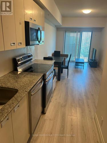 722 - 652 Princess Street, Kingston, ON - Indoor Photo Showing Kitchen