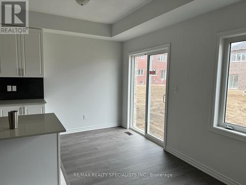 132 Sapphire Way, Thorold, ON - Indoor Photo Showing Other Room