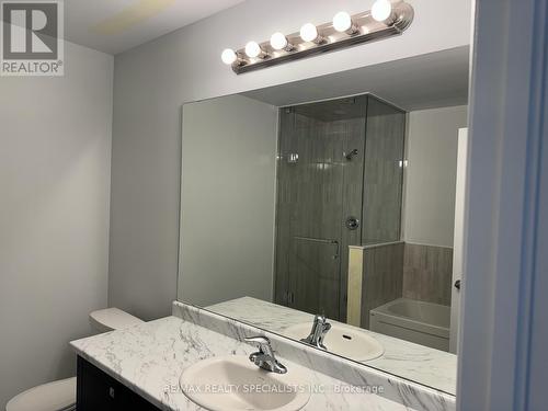 132 Sapphire Way, Thorold, ON - Indoor Photo Showing Bathroom