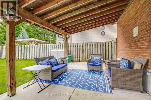 5304 Hodgson Avenue, Niagara Falls, ON - Outdoor With Deck Patio Veranda With Exterior