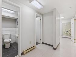 Powder room - 