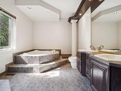 Ensuite bathroom - 