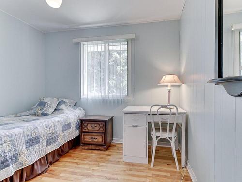 Chambre Ã Â coucher - 8685 Av. Robert, Laval (Saint-François), QC - Indoor Photo Showing Bedroom