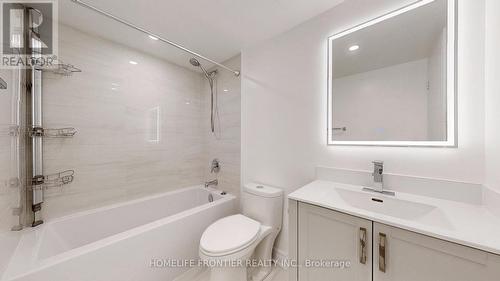 Ph15 - 300 Webb Drive, Mississauga, ON - Indoor Photo Showing Bathroom