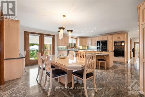 16 Jeremiah Place, Ottawa, ON - Indoor Photo Showing Dining Room