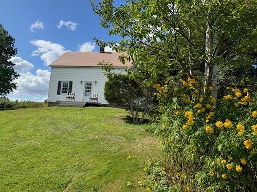 284 Seaview Drive, North Sydney, NS 