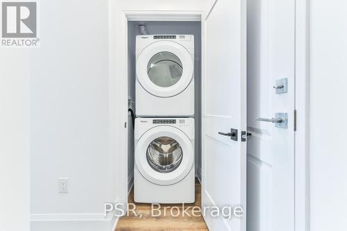 624 - 10 Mallard Trail, Hamilton, ON - Indoor Photo Showing Laundry Room