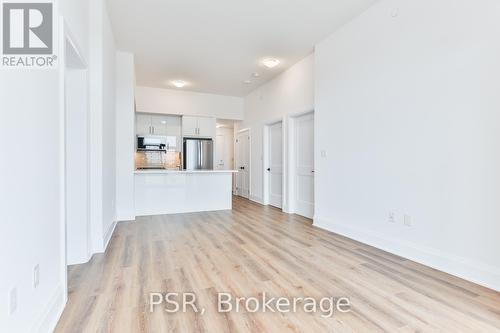 624 - 10 Mallard Trail, Hamilton, ON - Indoor Photo Showing Kitchen