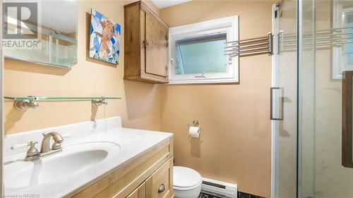 1 Park Street, South Bruce Peninsula, ON - Indoor Photo Showing Bathroom