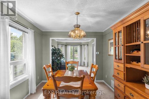 19 Peck Street, Barrie, ON - Indoor Photo Showing Dining Room