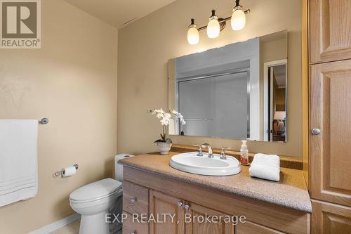 19 Peck Street, Barrie (Painswick North), ON - Indoor Photo Showing Bathroom