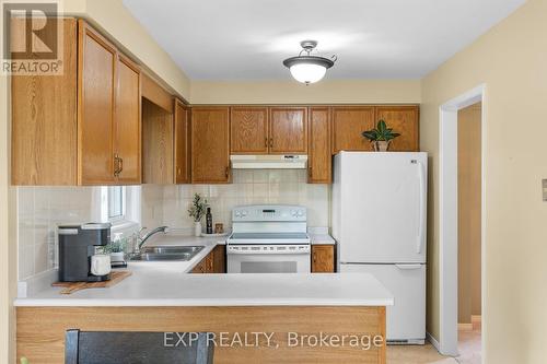 19 Peck Street, Barrie, ON - Indoor Photo Showing Kitchen With Double Sink