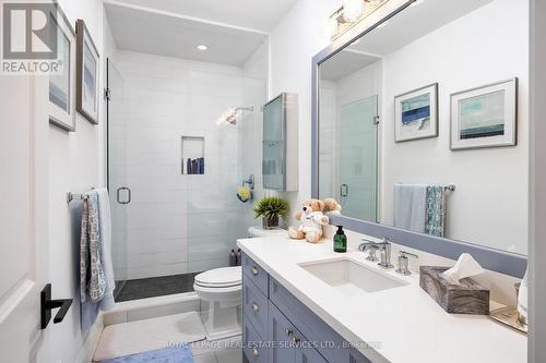 212 Pine Cove Road, Burlington (Roseland), ON - Indoor Photo Showing Bathroom