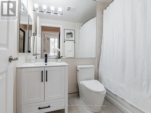 2224 - 5233 Dundas Street W, Toronto, ON - Indoor Photo Showing Bathroom