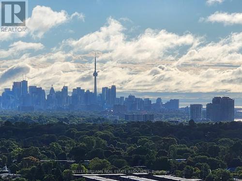 2224 - 5233 Dundas Street W, Toronto, ON - Outdoor With View