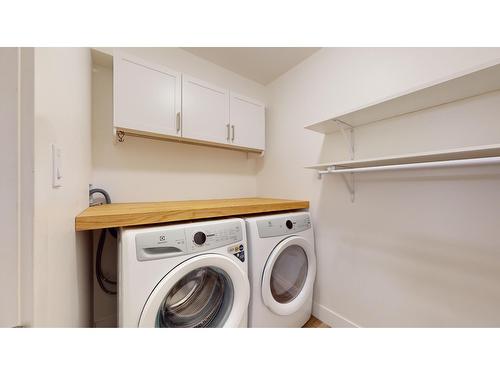 204 - 606 18Th Avenue N, Cranbrook, BC - Indoor Photo Showing Laundry Room