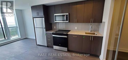 Ph15 - 2550 Simcoe Street, Oshawa (Windfields), ON - Indoor Photo Showing Kitchen