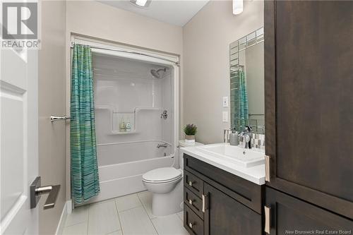 40 Louis Arthur, Dieppe, NB - Indoor Photo Showing Bathroom