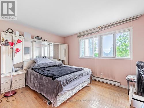 20 Glendower Circuit, Toronto (L'Amoreaux), ON - Indoor Photo Showing Bedroom