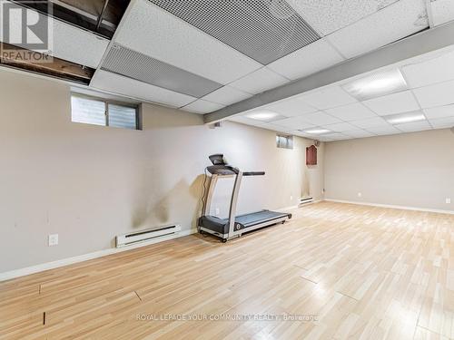 20 Glendower Circuit, Toronto (L'Amoreaux), ON - Indoor