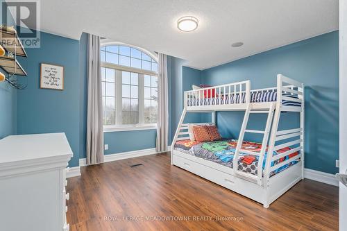 39 Leader Court, Erin, ON - Indoor Photo Showing Bedroom