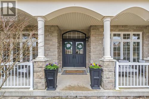 39 Leader Court, Erin (Hillsburgh), ON - Outdoor With Facade