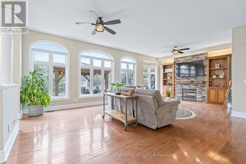 39 Leader Court, Erin (Hillsburgh), ON - Indoor Photo Showing Living Room With Fireplace