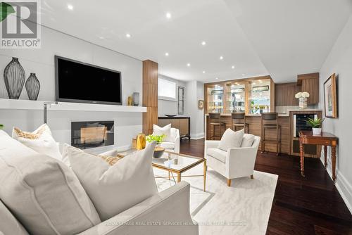 41 Glenvale Boulevard, Toronto (Leaside), ON - Indoor Photo Showing Living Room With Fireplace