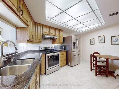 501-85 Skymark Dr, Toronto, ON - Indoor Photo Showing Kitchen With Double Sink