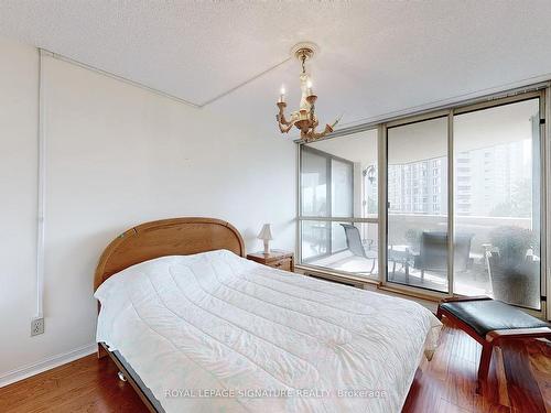 501-85 Skymark Dr, Toronto, ON - Indoor Photo Showing Bedroom