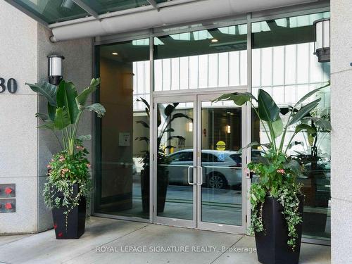 309-30 Grand Trunk Cres, Toronto, ON - Outdoor