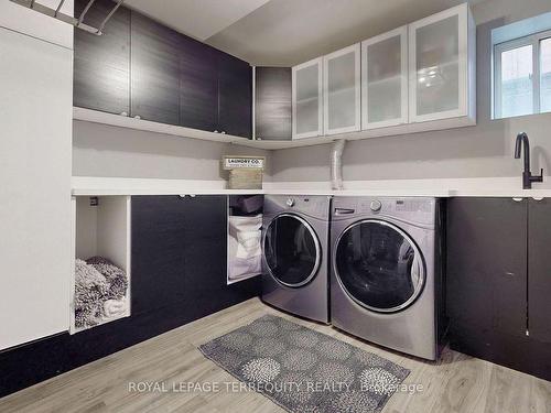 40 Balson Blvd, Whitchurch-Stouffville, ON - Indoor Photo Showing Laundry Room