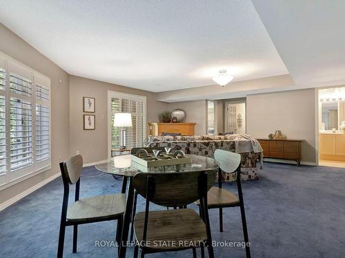 23-2120 Headon Rd, Burlington, ON - Indoor Photo Showing Dining Room