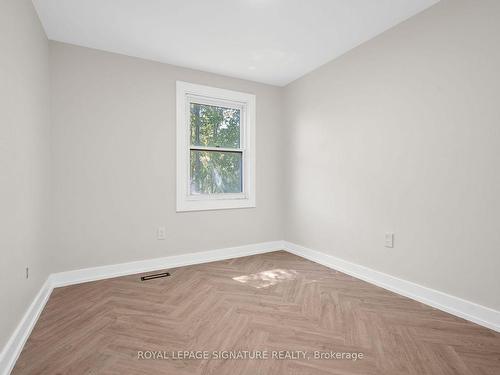 142-2440 Bromsgrove Rd, Mississauga, ON - Indoor Photo Showing Other Room