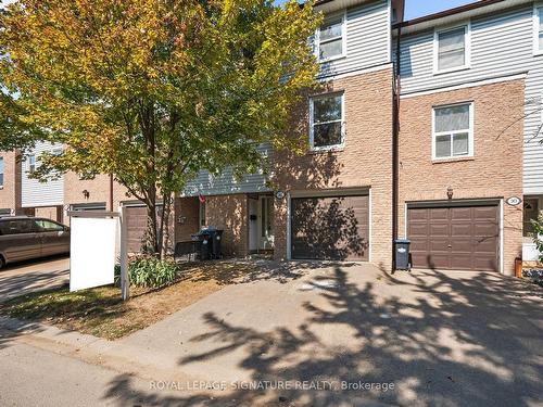 142-2440 Bromsgrove Rd, Mississauga, ON - Outdoor With Exterior