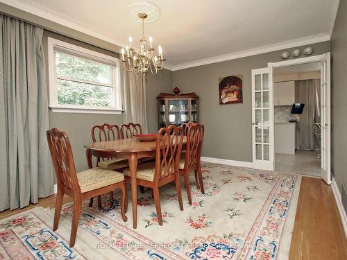 125 Elmcrest Rd, Toronto, ON - Indoor Photo Showing Dining Room