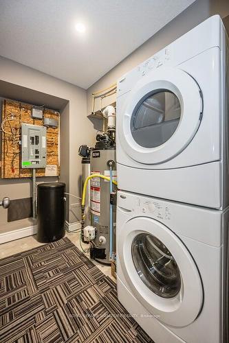 2B-38 Howe Dr, Kitchener, ON - Indoor Photo Showing Laundry Room