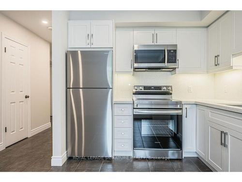 2B-38 Howe Dr, Kitchener, ON - Indoor Photo Showing Kitchen With Stainless Steel Kitchen