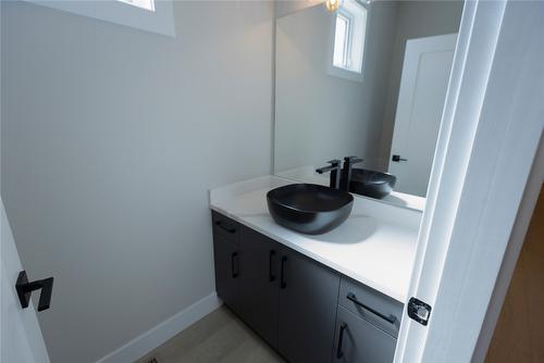 1675 Harbour View Crescent, West Kelowna, BC - Indoor Photo Showing Bathroom